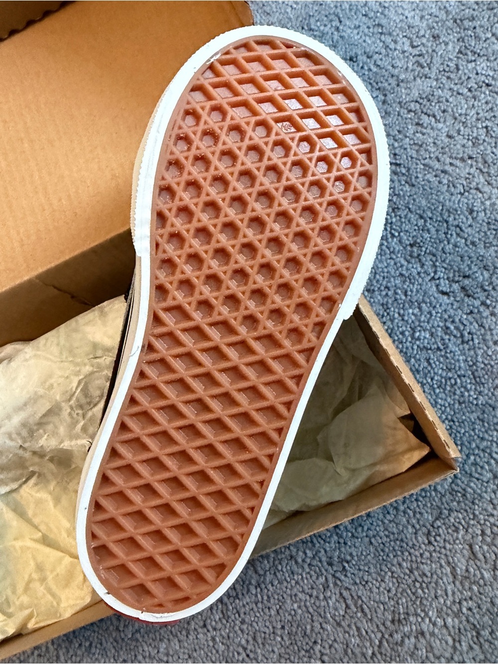 Vans Toddler Old Skool V Black White Sneakers 8C BRAND NEW in box - Picture 2 of 3